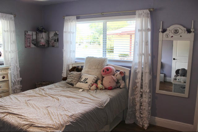 200 Lancaster Street Boca Raton, FL 33487 - Photo 36 of 43 a bedroom with a bed and a window