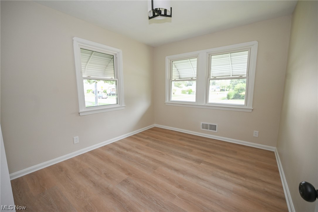 10715 Windham Road Parma, OH 44130 - Photo 14 of 28