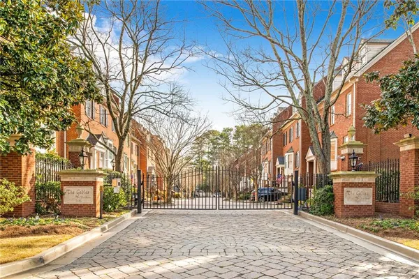 $785,000 | 3685 Peachtree Road Northeast, Unit 10, Atlanta, GA 30319