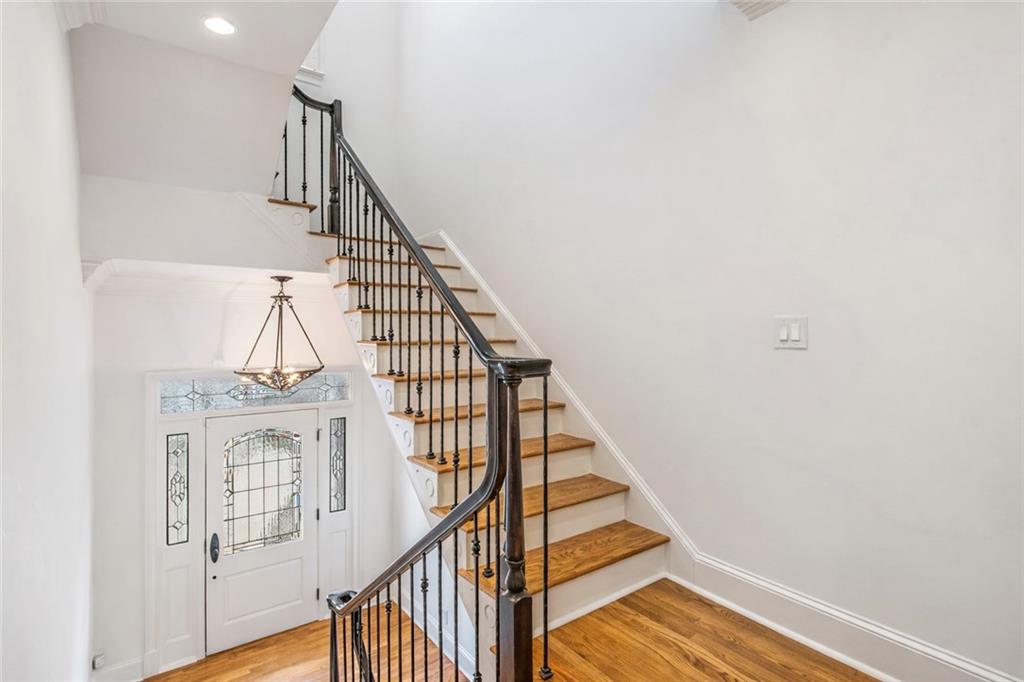 3685 Peachtree Road Northeast, Unit 10 Atlanta, GA 30319 - Photo 23 of 44