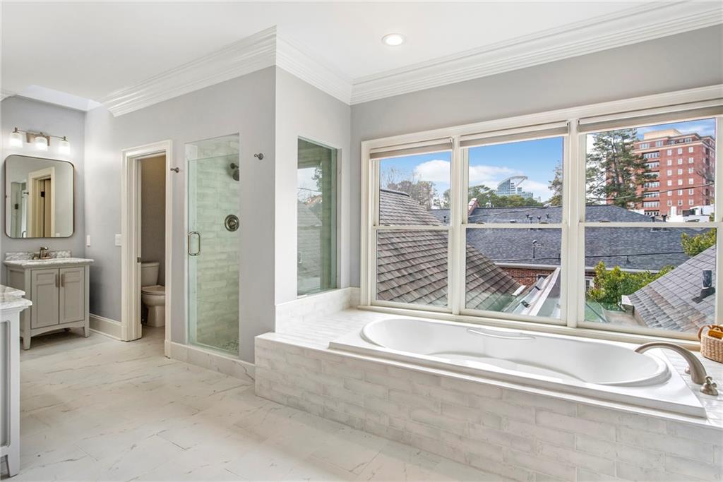 3685 Peachtree Road Northeast, Unit 10 Atlanta, GA 30319 - Photo 31 of 44