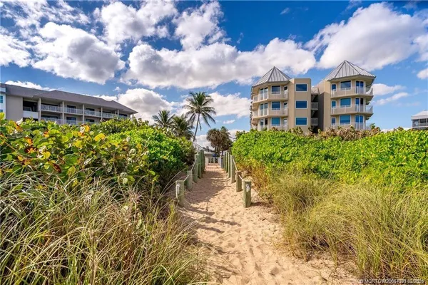 $6,000 | 5602 Northeast Gulfstream Way, Jensen Beach, FL 34957