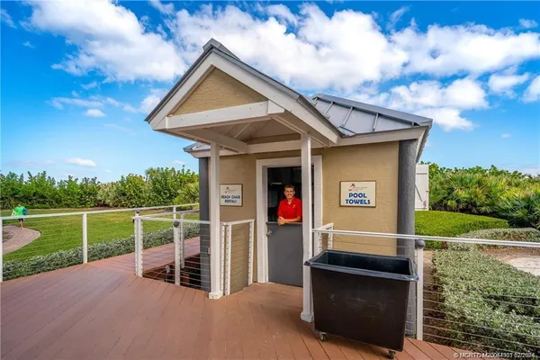 $6,000 | 5602 Northeast Gulfstream Way, Jensen Beach, FL 34957