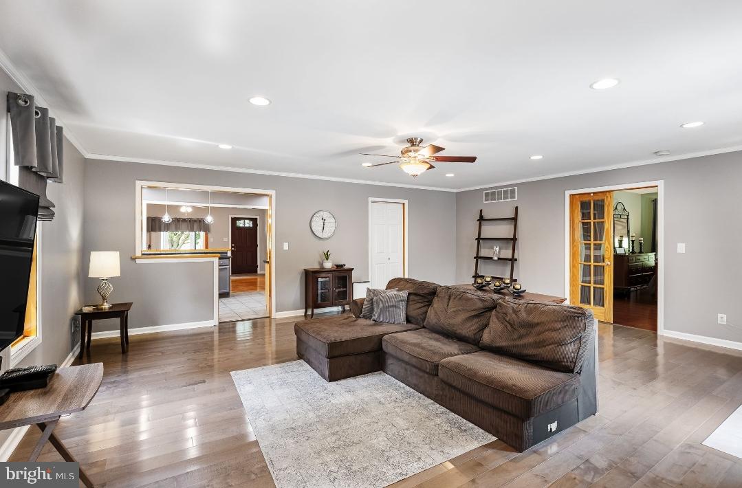 144 Cedar Street Hammonton, NJ 08037 - Photo 11 of 40