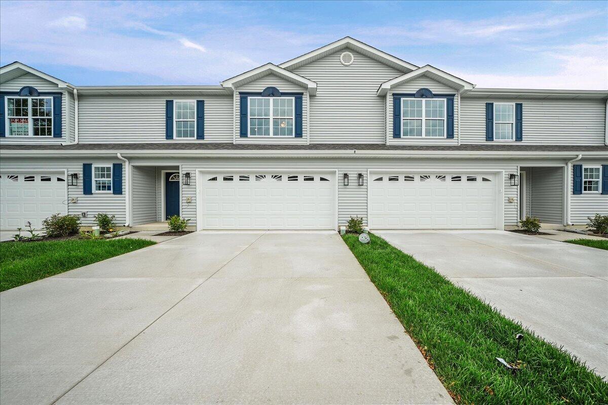 9563 Luebcke Lane Crown Point, IN 46307 - Photo 1 of 30 1200x800