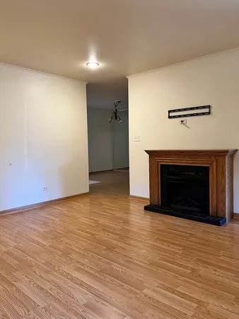 $1,900 | 5140 Shadow Creek Drive, Unit 12, Oak Forest, IL 60452