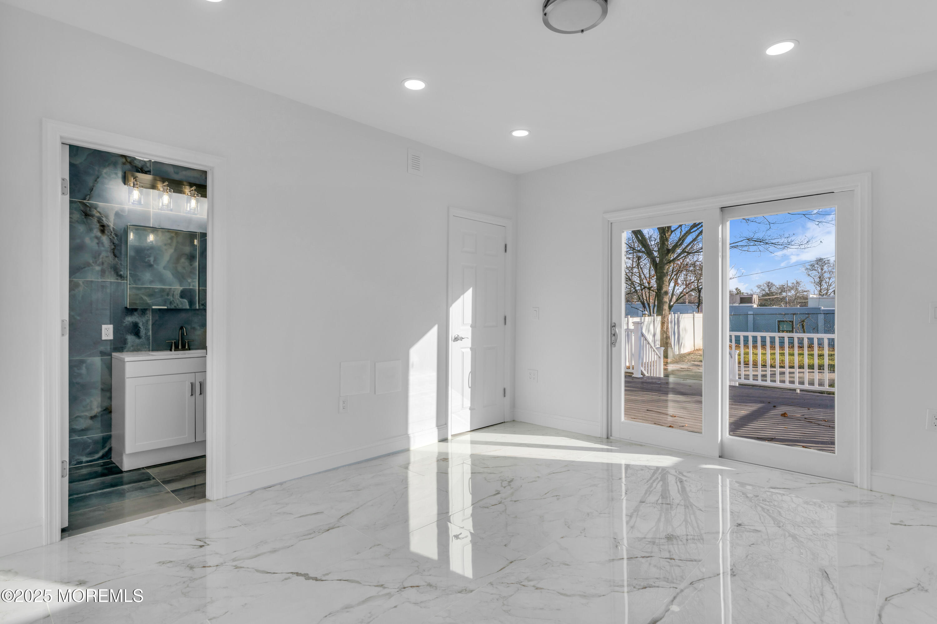 253 South Pearl Street, Unit B Red Bank, NJ 07701 - Photo 10 of 34 a view of a hallway with bathroom