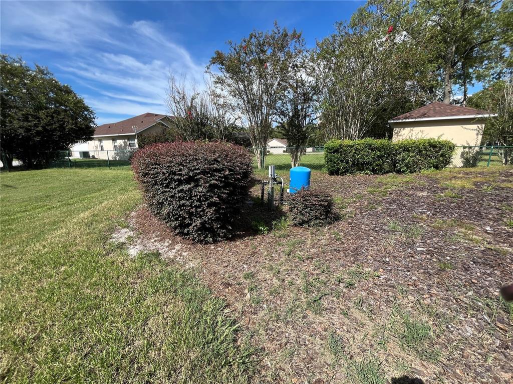 5312 Southwest 109th Place Road Ocala, FL 34476 - Photo 30 of 39 a view of a backyard