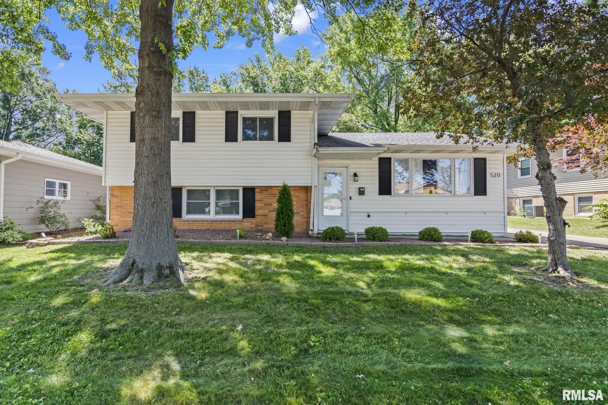 520 Witherspoon Drive Springfield, IL 62704 - Photo 1 of 39 Gallery Image 1