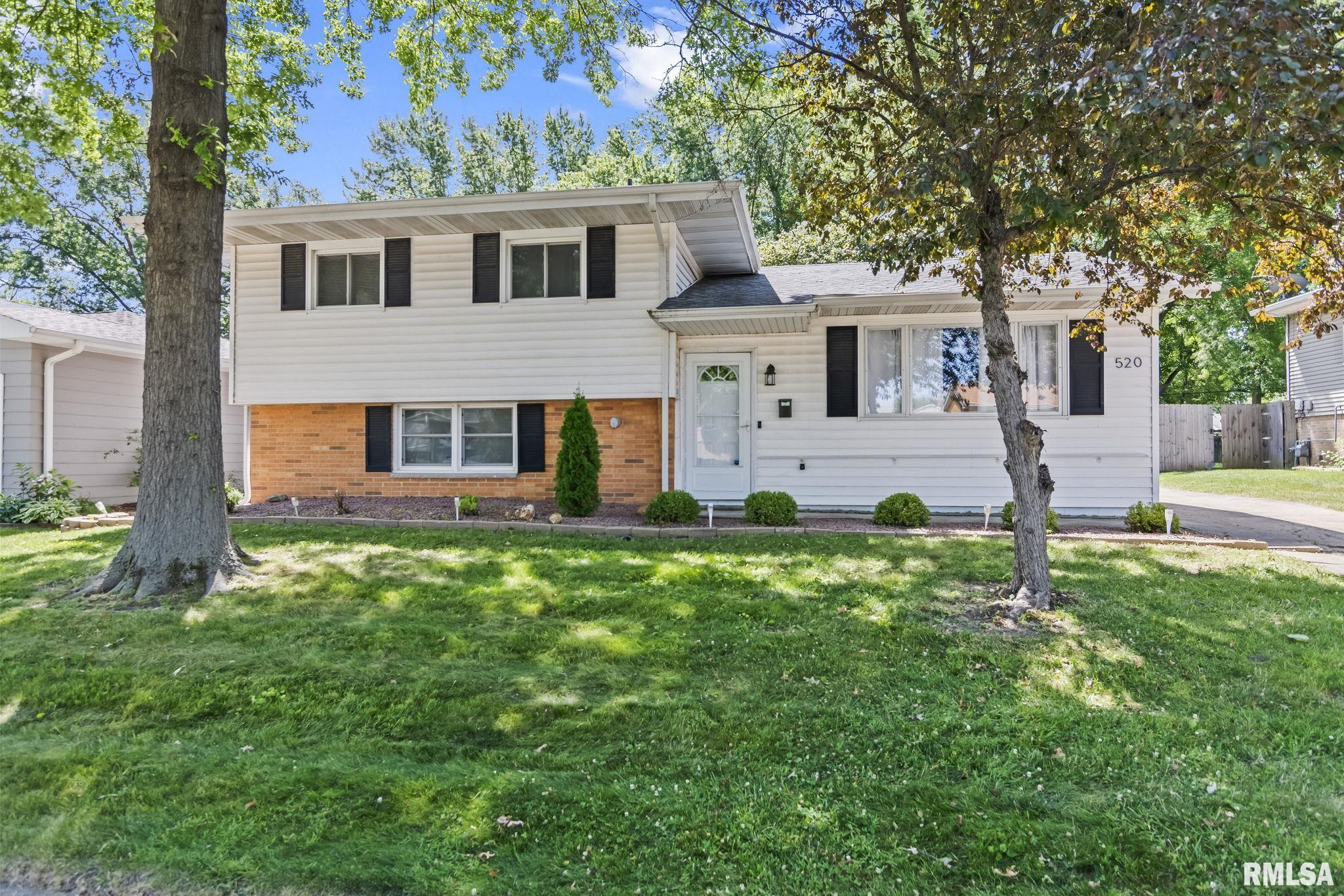 520 Witherspoon Drive Springfield, IL 62704 - Photo 2 of 39 Gallery Image 2