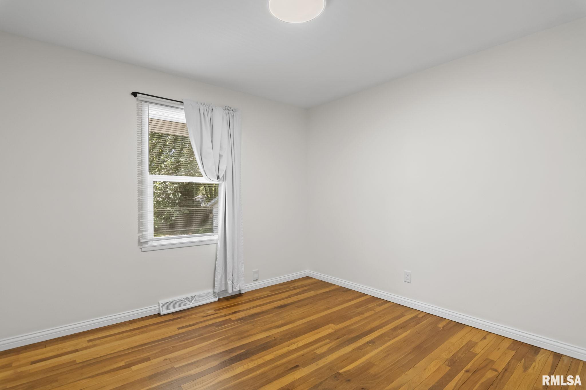 520 Witherspoon Drive Springfield, IL 62704 - Photo 24 of 39 Gallery Image 24