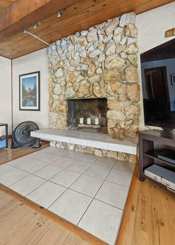 43812 South Fork Drive Three Rivers, CA 93271 - Photo 14 of 53 1D7A1163-017-028-358x500