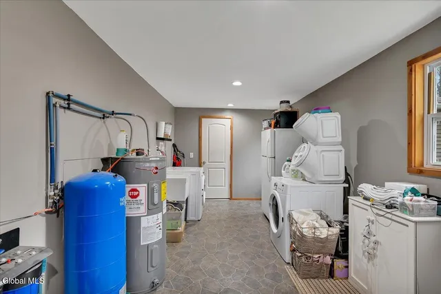 $215,000 | 9057 Highway 32, Cairo, NY 12431