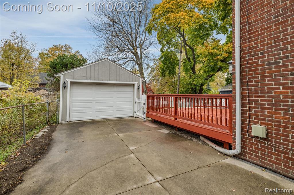 20727 Marter Road Grosse Pointe Woods, MI 48236 - Photo 22 of 29