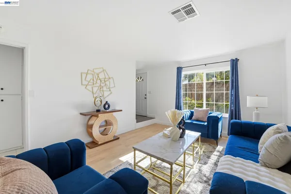 $774,500 | 4336 Planet Circle, Union City, CA 94587