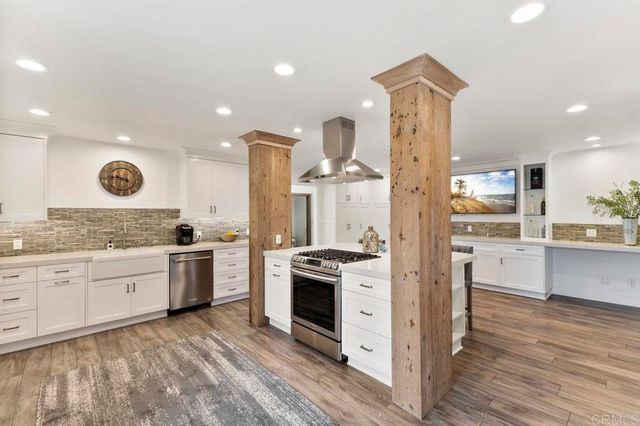 $1,550,000 | 4025 Trieste Drive, Carlsbad, CA 92010