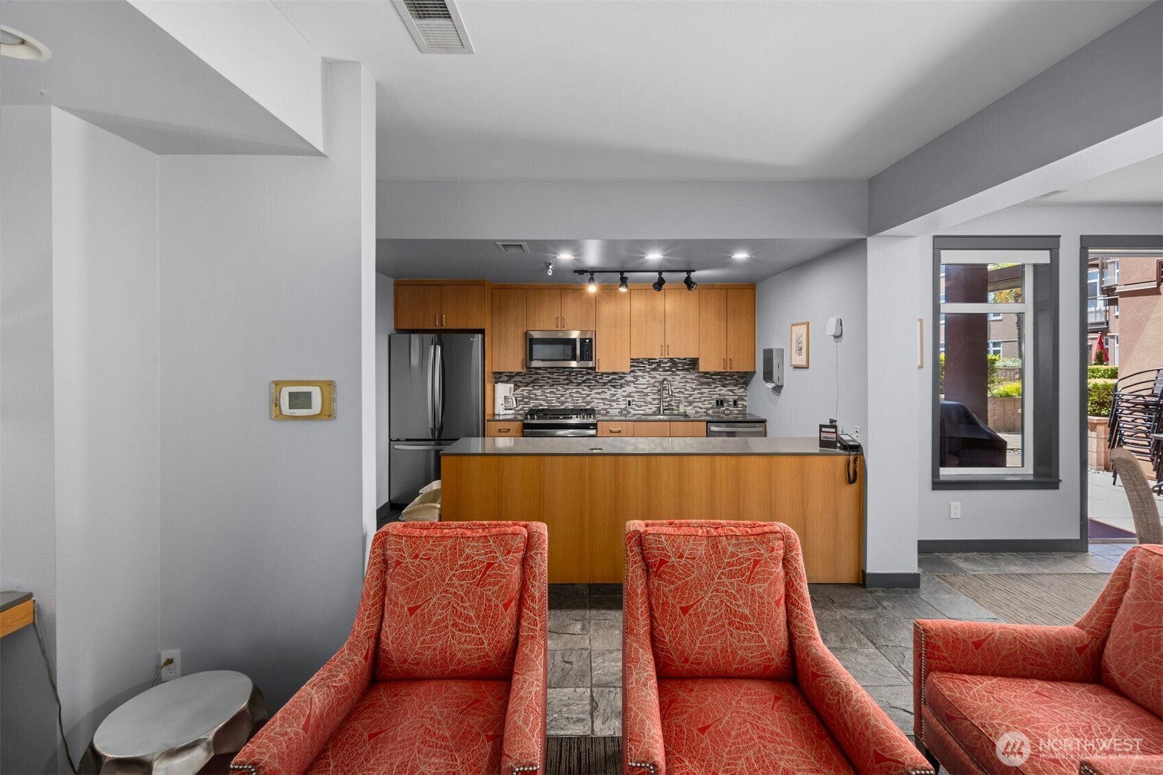 2000 Alaskan Way, Unit 453 Seattle, WA 98121 - Photo 24 of 33