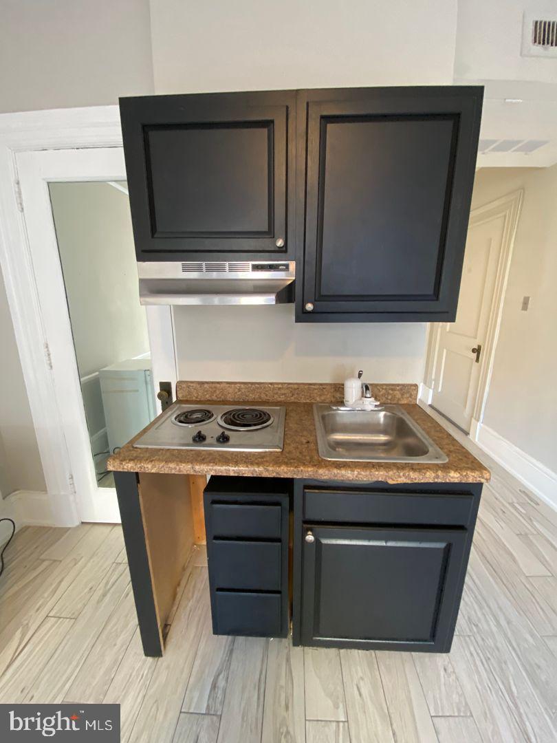 1324 Locust Street, Unit 1111 Philadelphia, PA 19107 - Photo 6 of 11