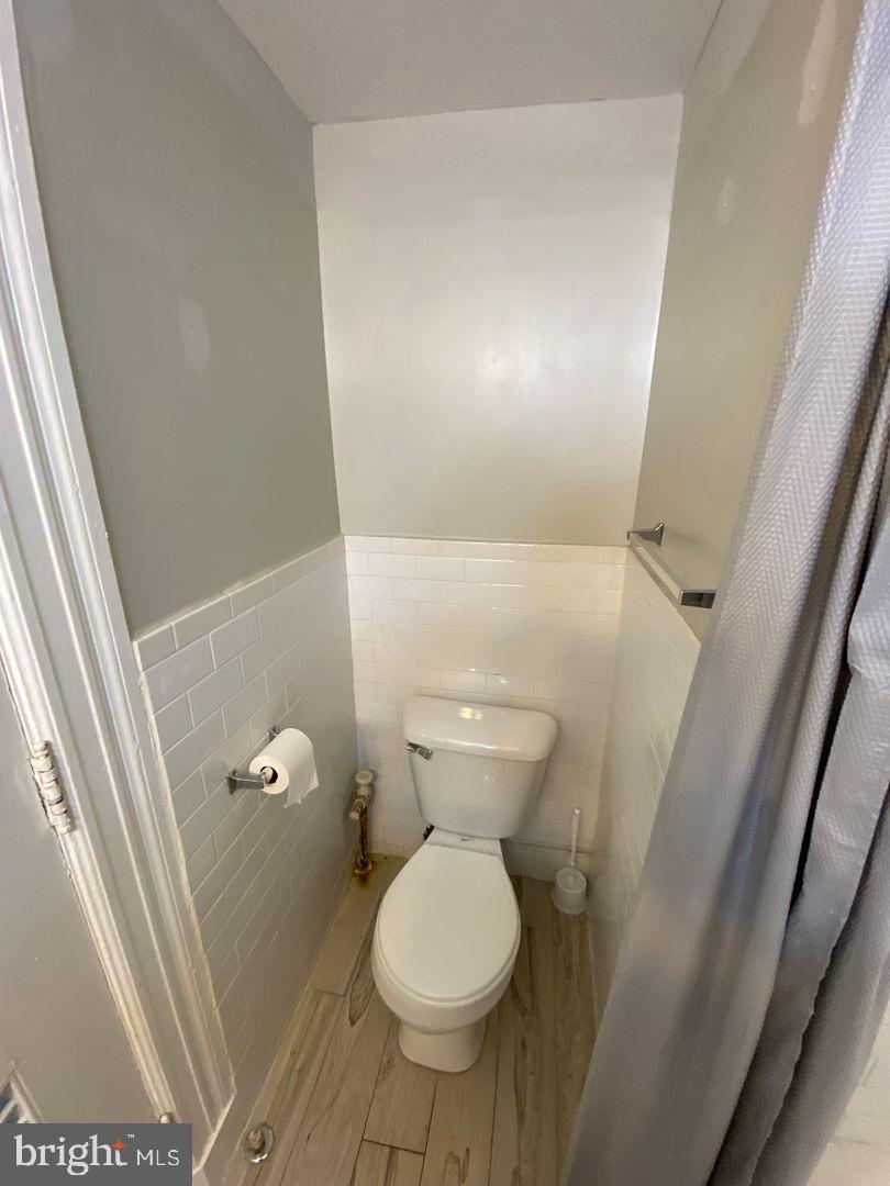 1324 Locust Street, Unit 1111 Philadelphia, PA 19107 - Photo 8 of 11