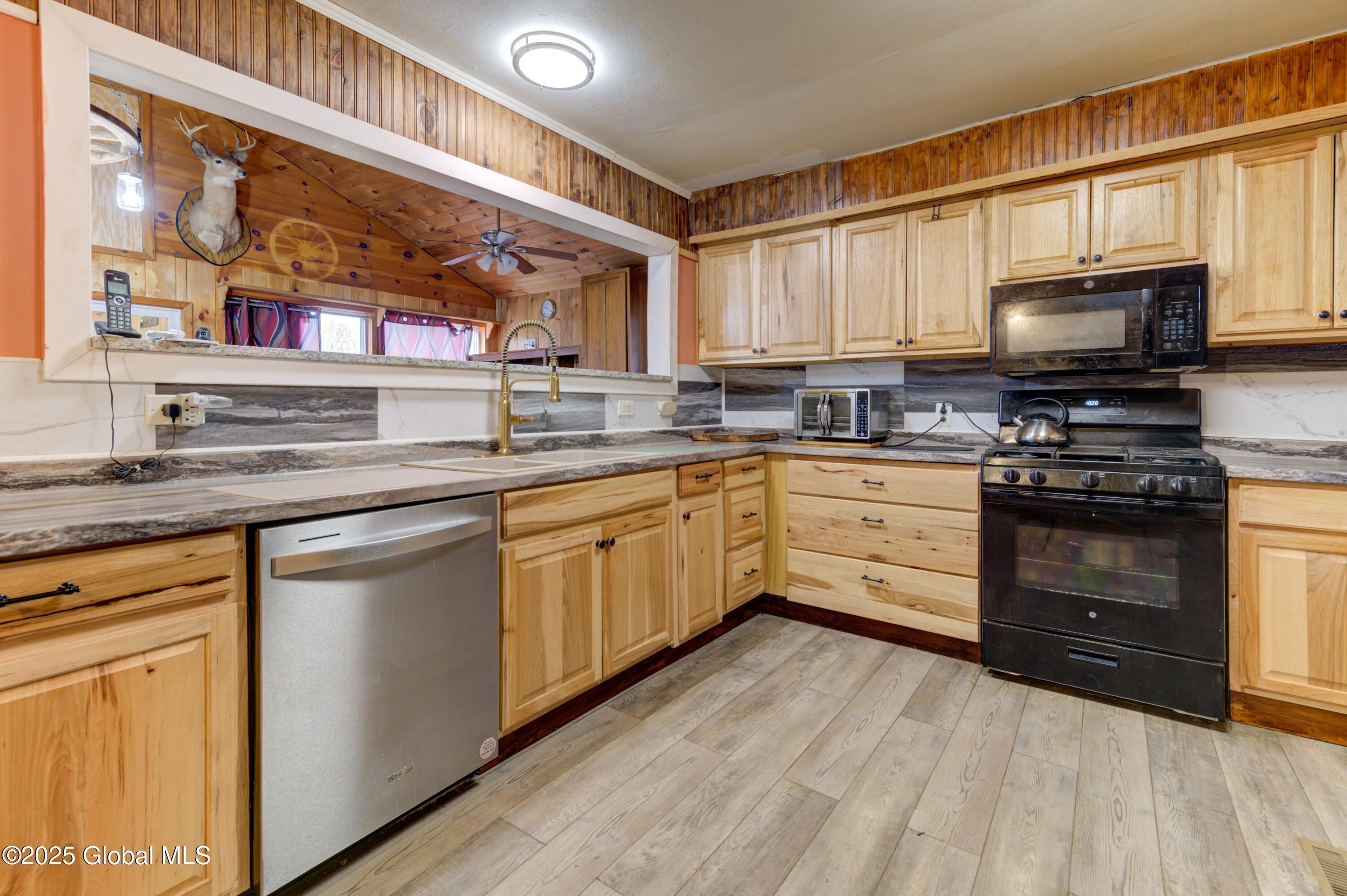 589 Anderson Road Root, NY 12072 - Photo 3 of 49 13-589 Anderson