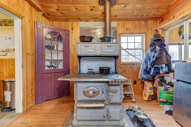 $399,900 | 589 Anderson Road, Root, NY 12072