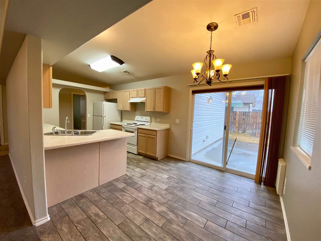 489 Ridge Lane Grand Junction, CO 81504 - Photo 8 of 24 Gallery Image 8