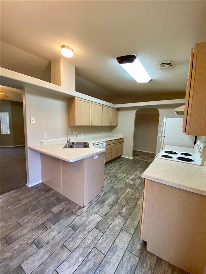 489 Ridge Lane Grand Junction, CO 81504 - Photo 10 of 24 Gallery Image 10
