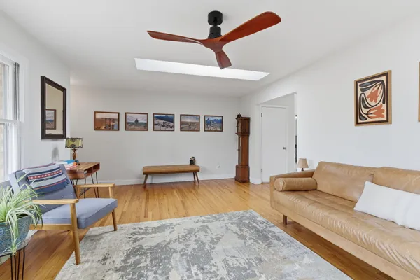 $499,900 | 321 South Taylor Street, New Buffalo, MI 49117