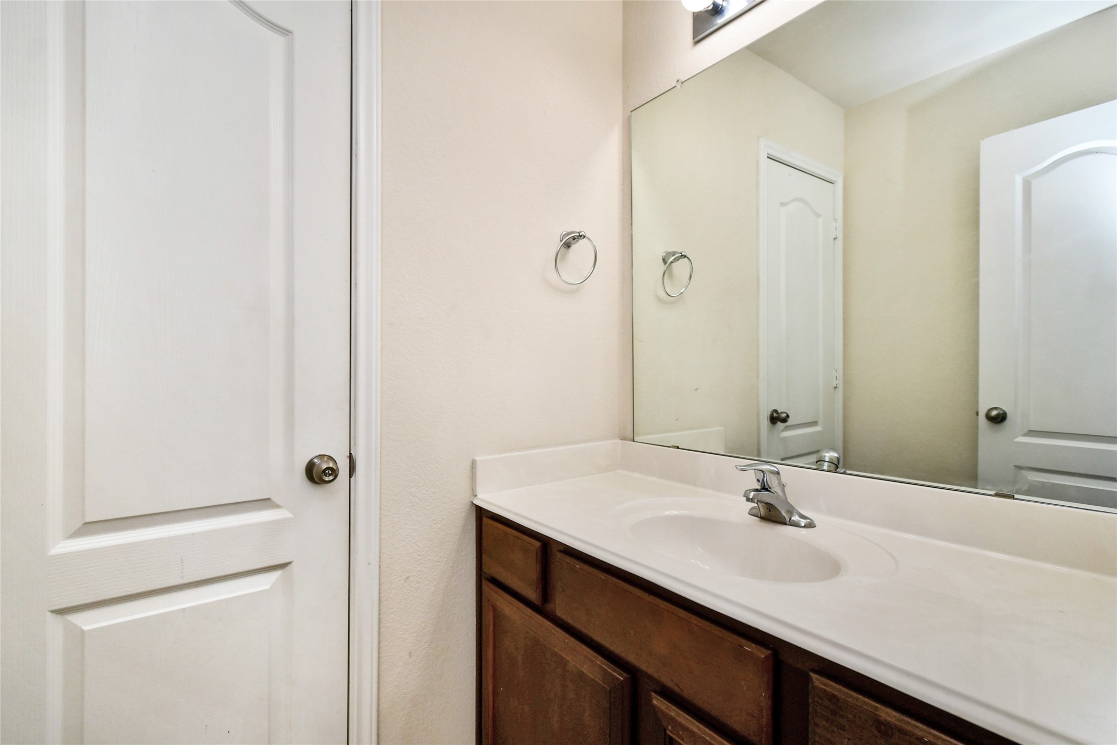 7110 Panther Ridge Drive Spring, TX 77389 - Photo 17 of 25 a bathroom with a sink and a mirror