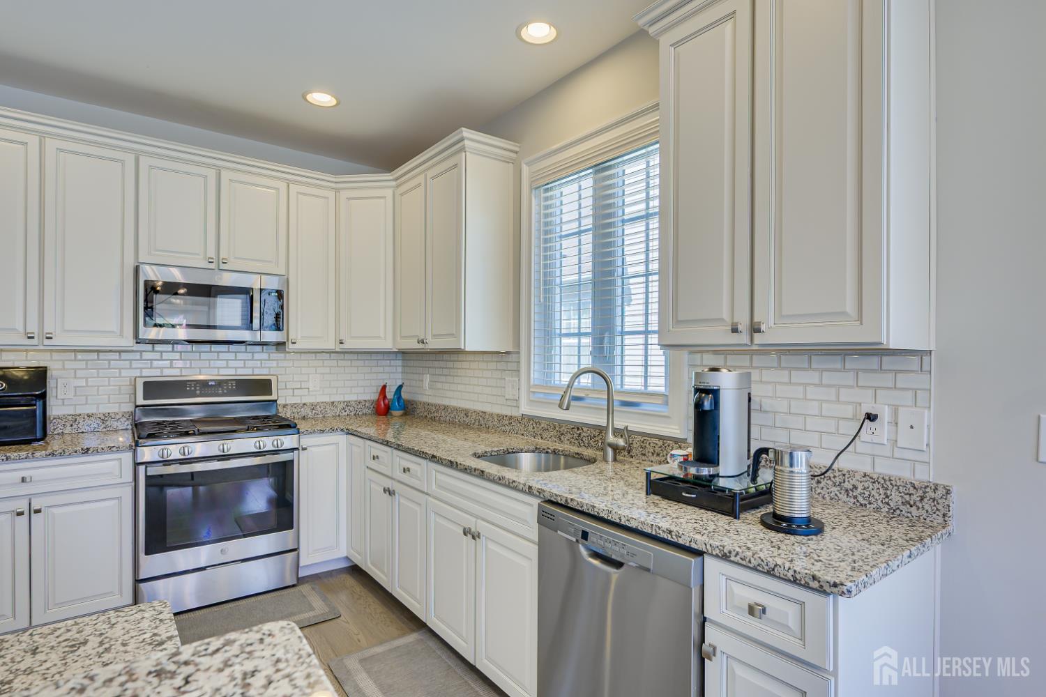 27 Potter Road Hillsborough, NJ 08844 - Photo 25 of 69