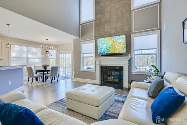 $800,000 | 27 Potter Road, Hillsborough, NJ 08844