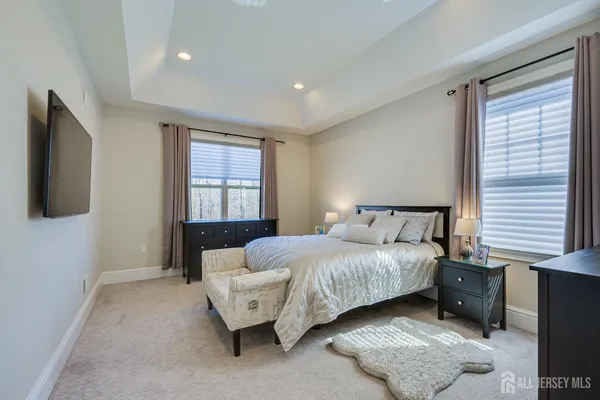 $800,000 | 27 Potter Road, Hillsborough, NJ 08844