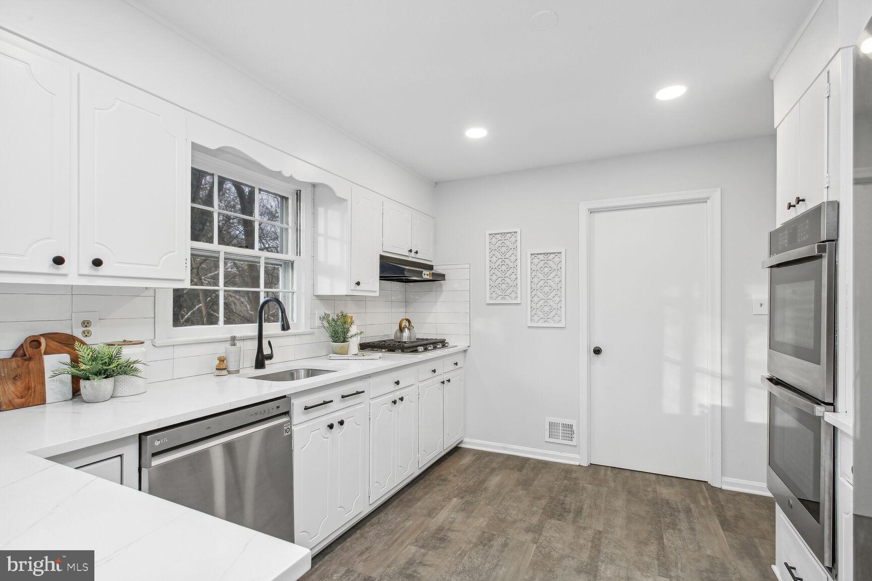 14612 Pebblestone Drive Silver Spring, MD 20905 - Photo 12 of 33