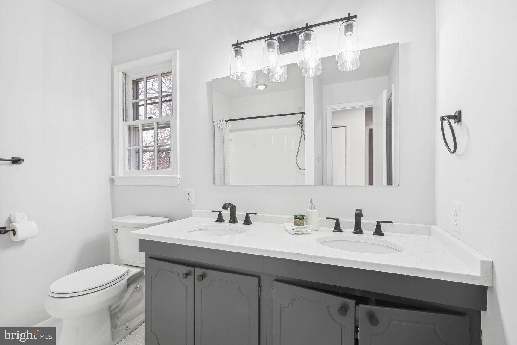 14612 Pebblestone Drive Silver Spring, MD 20905 - Photo 20 of 33