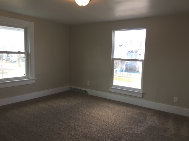 749 Spring Street Aurora, IL 60505 - Photo 14 of 18 an empty room with a window