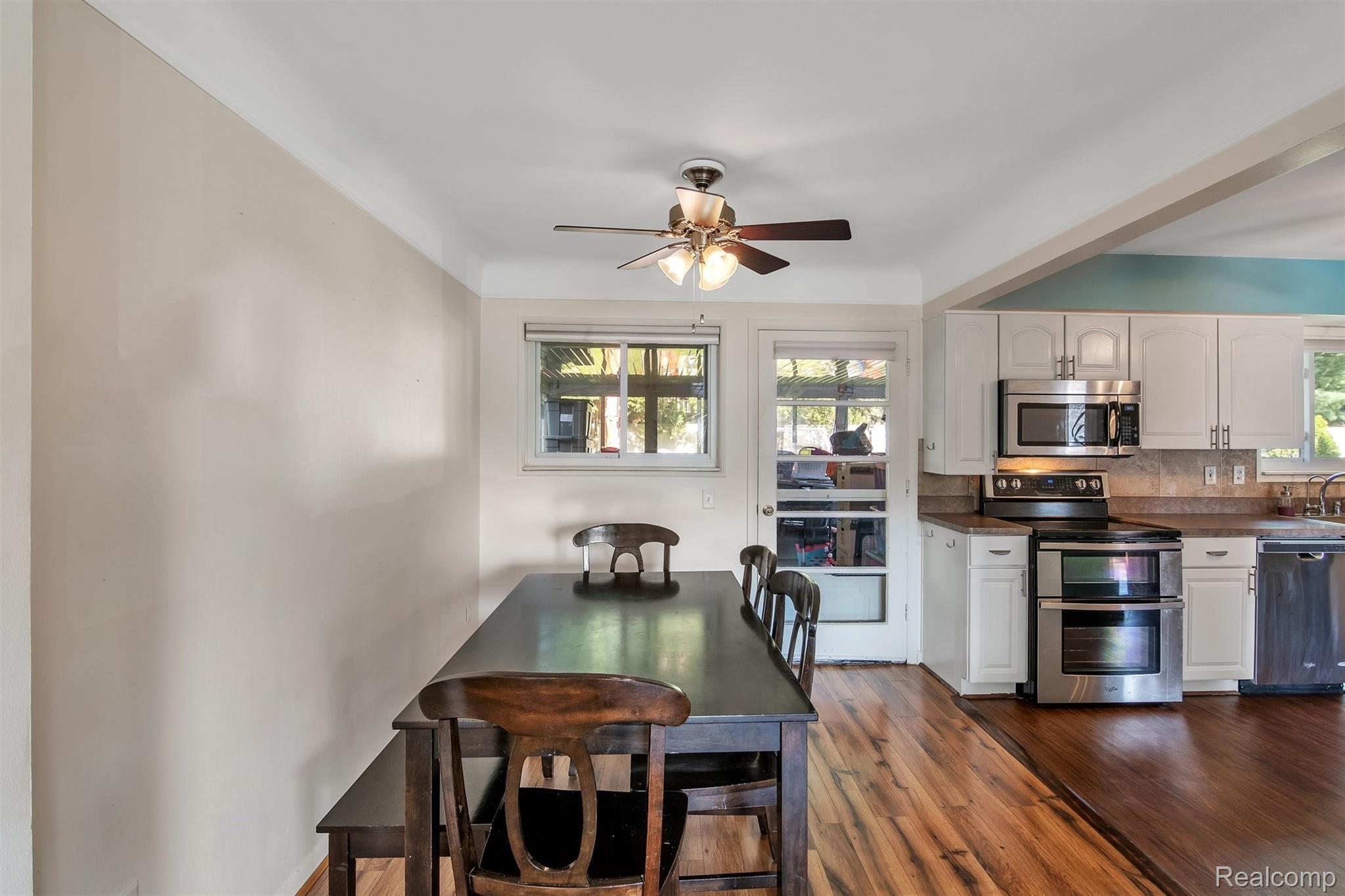 18981 Norwich Road Livonia, MI 48152 - Photo 17 of 35 10-18981 Norwich Rd-Windowstill-Real-Estate-Photography-10.jpg