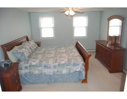 35 Field Pond Road Milford, MA 01757 - Photo 8 of 10 Gallery Image 8