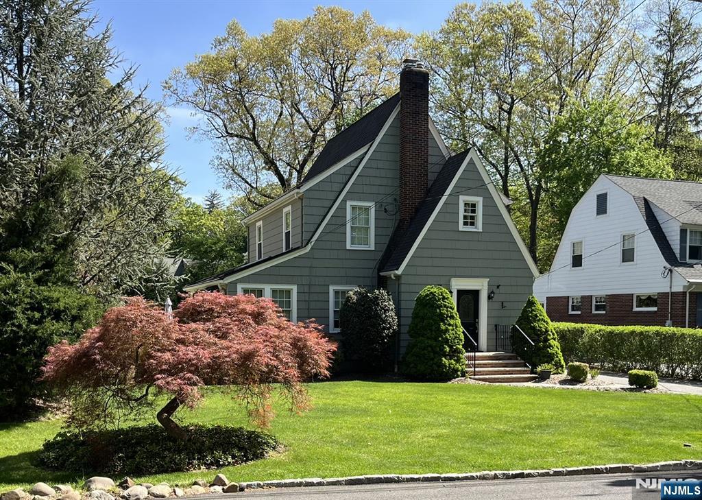25 Bowers Road Caldwell, NJ 07006 - Photo 2 of 37 a view of a house with a yard