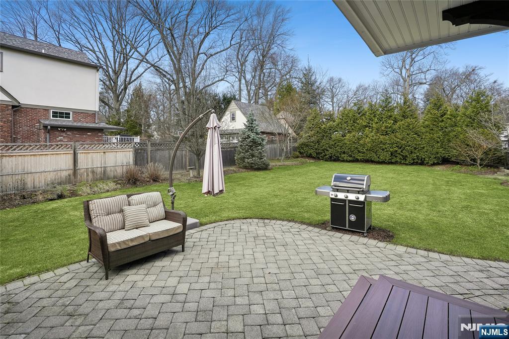 25 Bowers Road Caldwell, NJ 07006 - Photo 27 of 37 a view of a backyard with sitting area