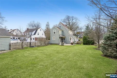 $839,000 | 25 Bowers Road, Caldwell, NJ 07006