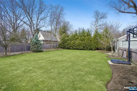 $839,000 | 25 Bowers Road, Caldwell, NJ 07006