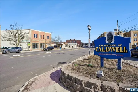 $839,000 | 25 Bowers Road, Caldwell, NJ 07006