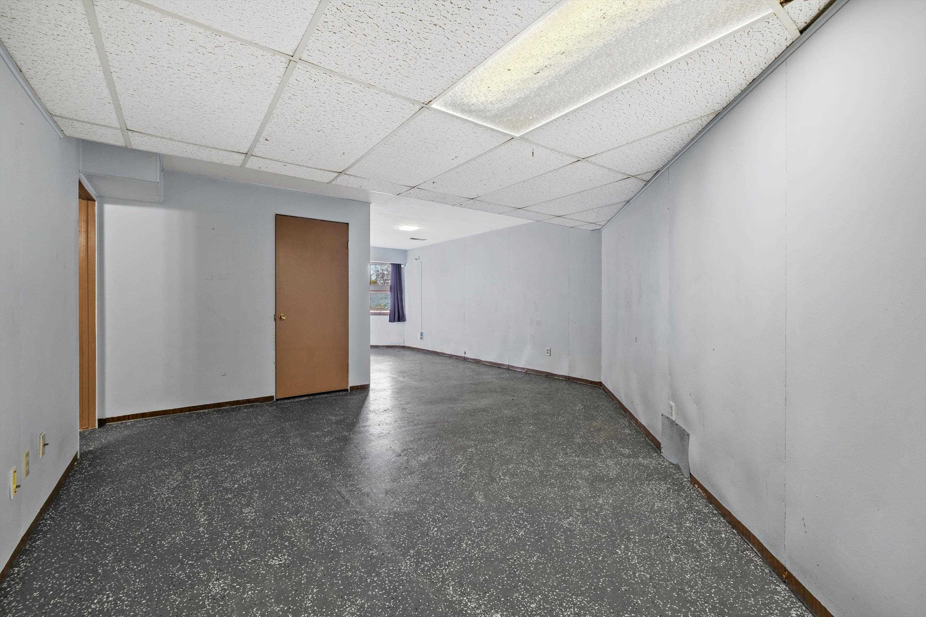 2607 Crestview Court Monroe, WI 53566 - Photo 23 of 31