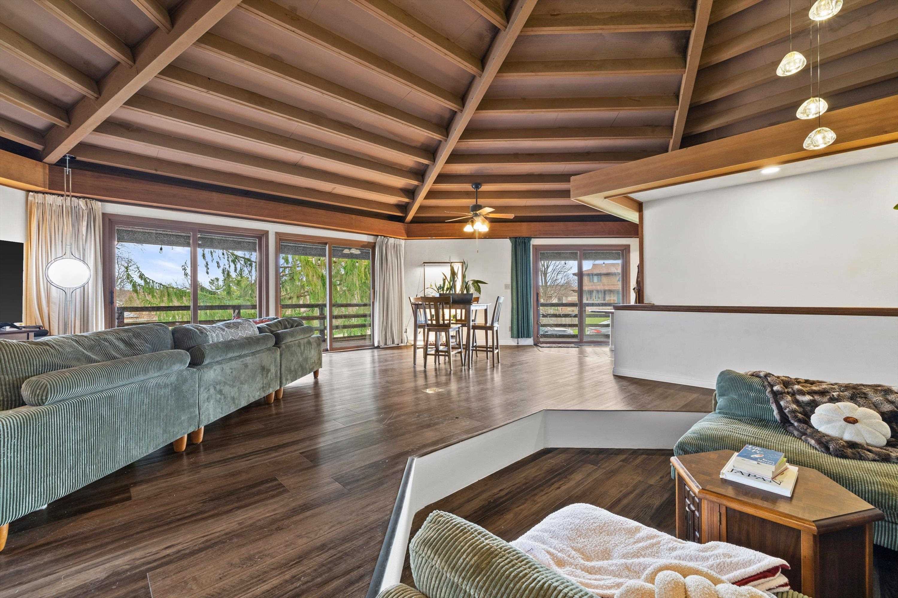 2607 Crestview Court Monroe, WI 53566 - Photo 5 of 31