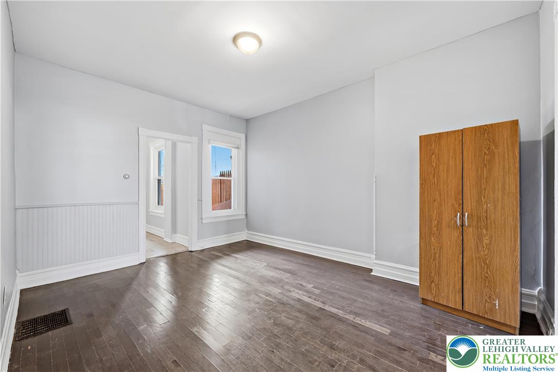 306 Ridge Avenue Allentown, PA 18102 - Photo 8 of 26