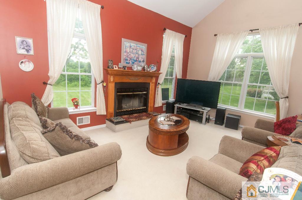 56 Lexington Road Monmouth Junction, NJ 08852 - Photo 13 of 25 Gallery Image 13