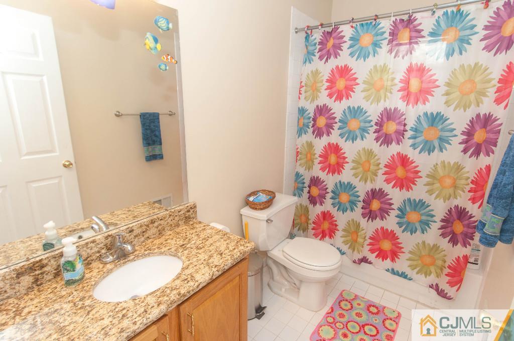 56 Lexington Road Monmouth Junction, NJ 08852 - Photo 16 of 25 Gallery Image 16