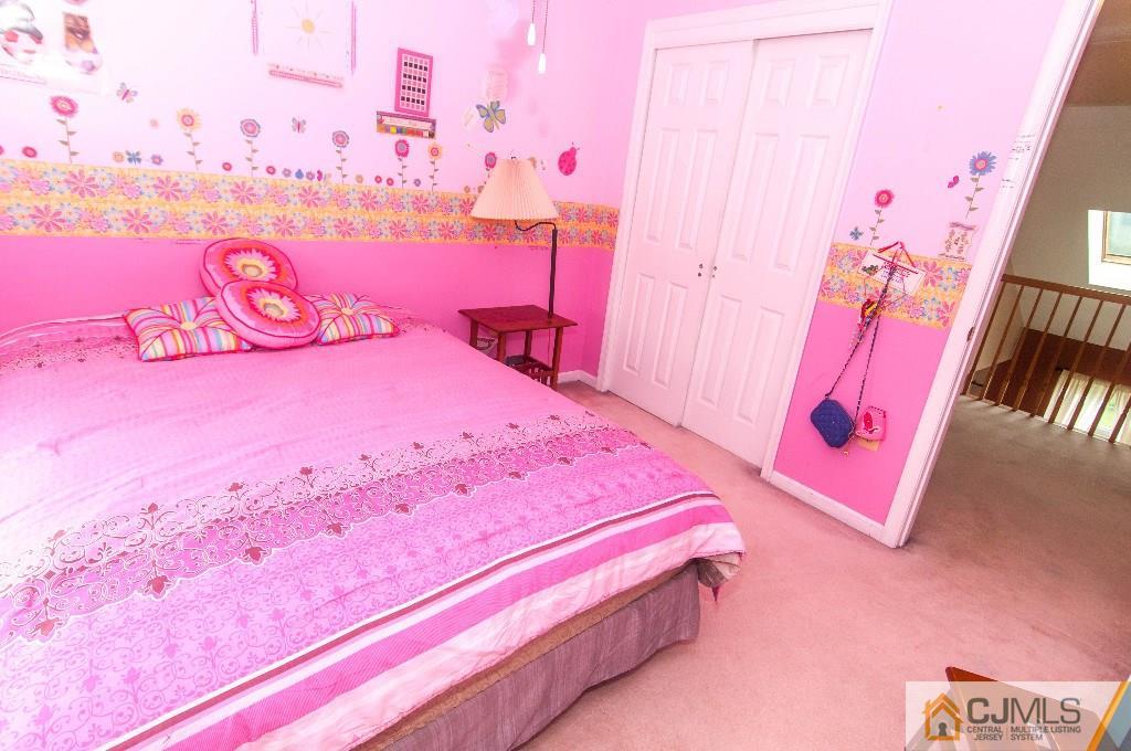 56 Lexington Road Monmouth Junction, NJ 08852 - Photo 17 of 25 Gallery Image 17