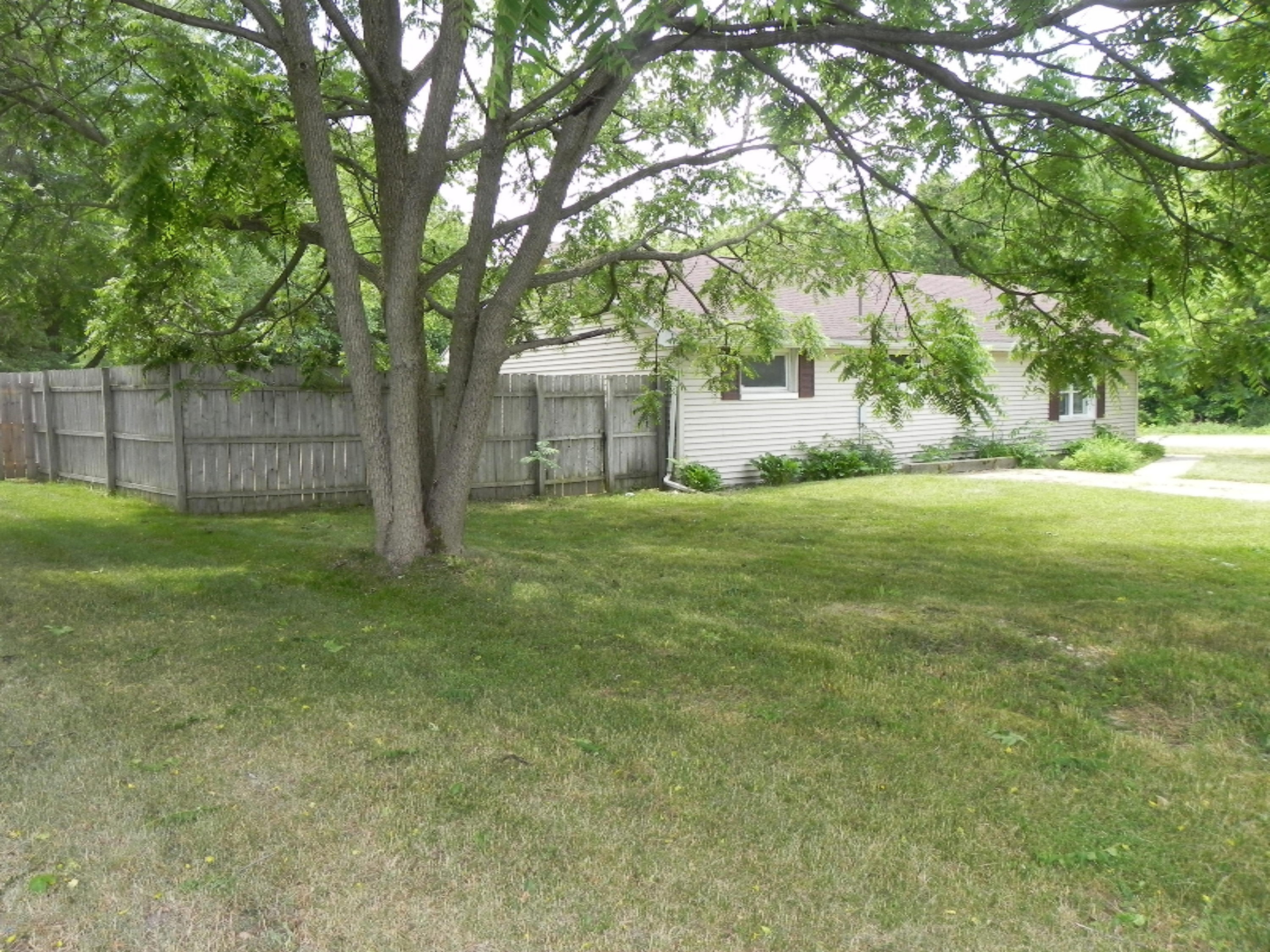 10727 Shaver Road Portage, MI 49024 - Photo 23 of 25 DSCN6764