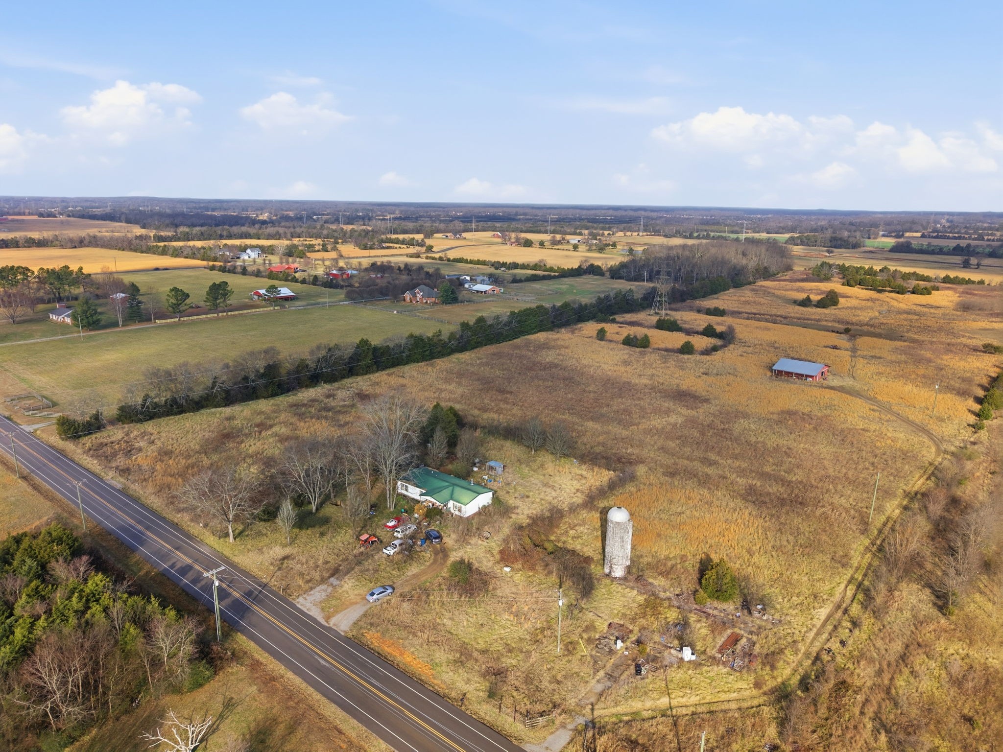 4689 Sledge Road Christiana, TN 37037 - Photo 21 of 32 a view of a lake with a city